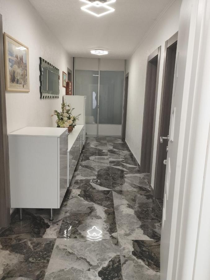 Ferienwohnung David I Rino Brela Zimmer foto